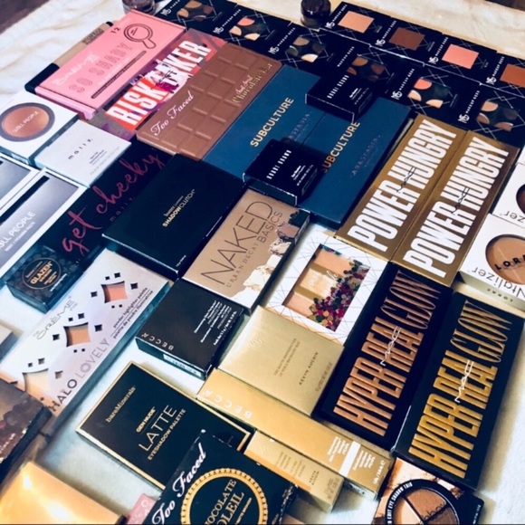 HUGE RESELLER MAKEUP MYSTERY BOX - Picture 4 of 8